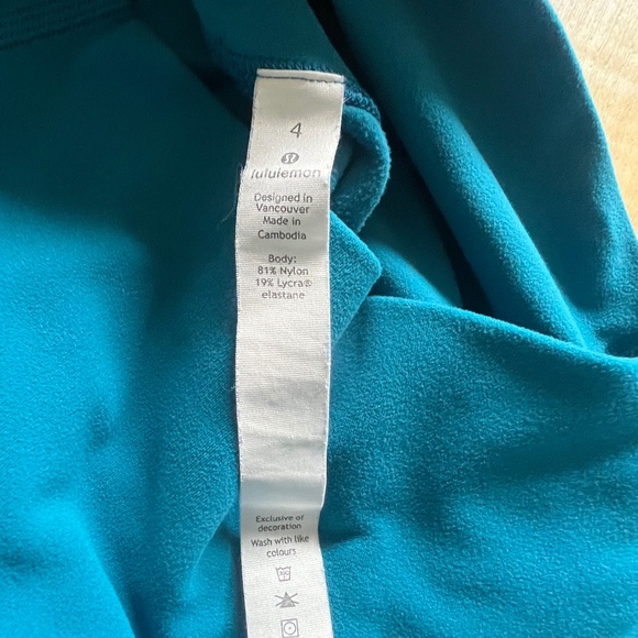 Lululemon Align Pant II *25" Capri 4 - Picture 8 of 9